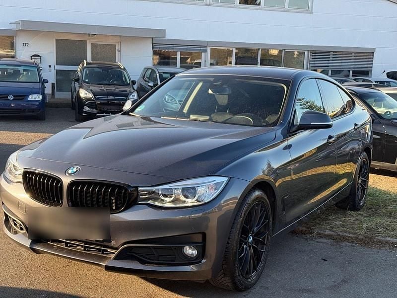 Grau Gebraucht 2016 BMW 320 Gran Turismo SUV | 17.000 € (Fairer Preis) - Bild 1/4