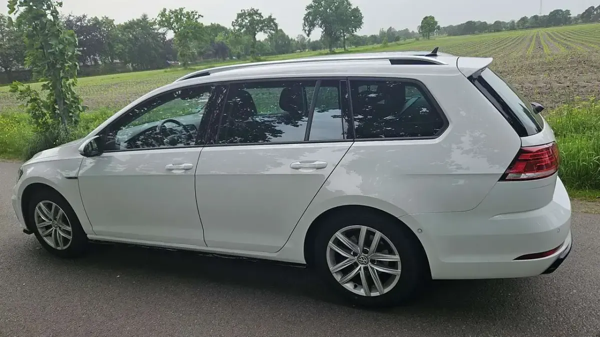 Gebraucht VW Golf VII Comfortline 150 PS (110 kW) 2020 Weiß Kombi