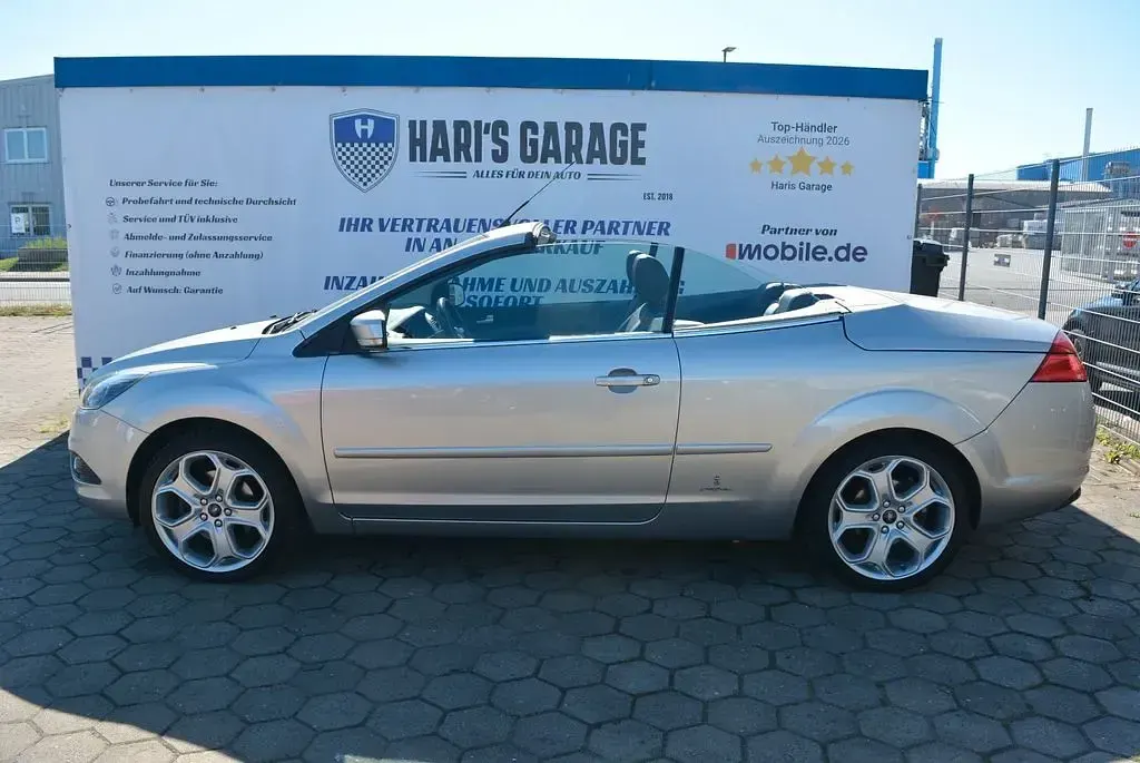 Gebraucht Ford Focus Cabriolet Titanium 145 PS (106 kW) 2010 Grau Cabrio