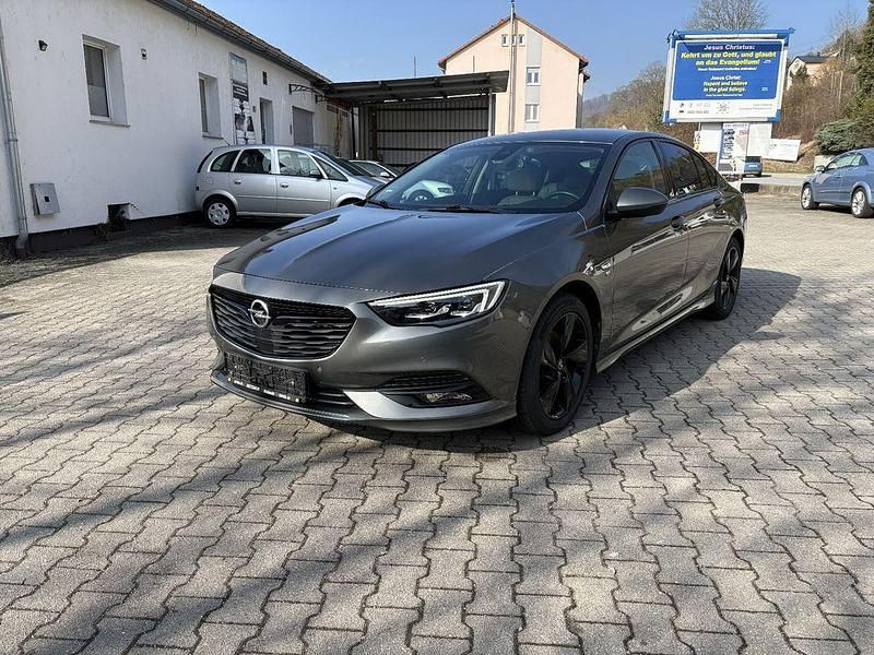 Gebraucht Opel Insignia Exklusiv 209 PS (153 kW) 2018 Grau Limousine