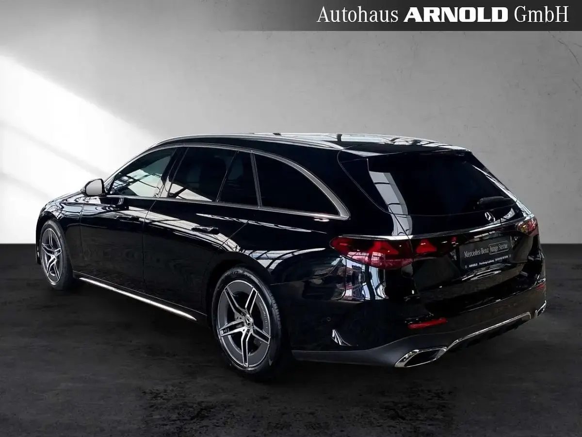 Gebraucht Mercedes E220 AMG line 197 PS (144 kW) 2025 Schwarz Kombi