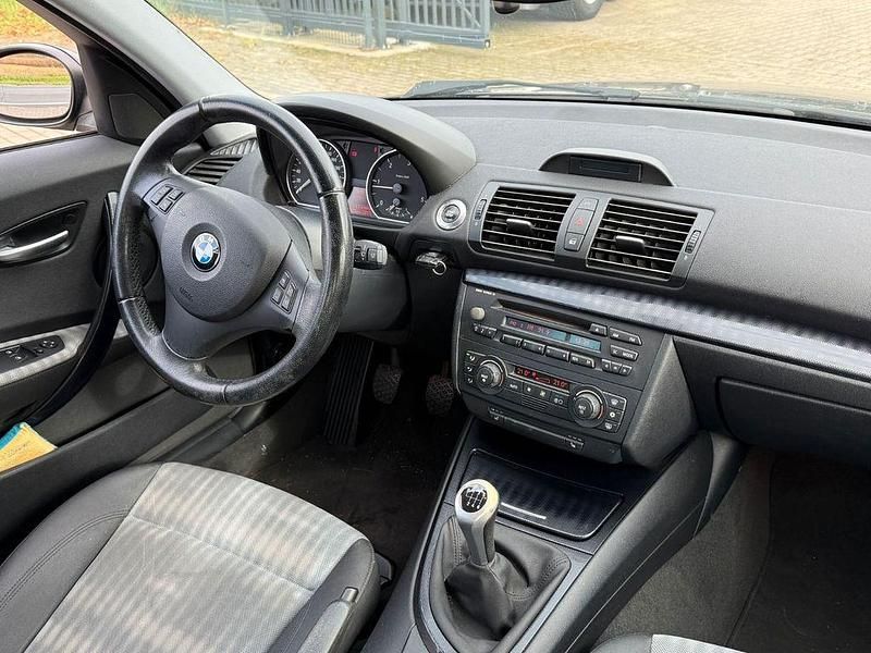 Gebraucht BMW 118 Advantage 122 PS (89 kW) 2006 Schwarz Kleinwagen