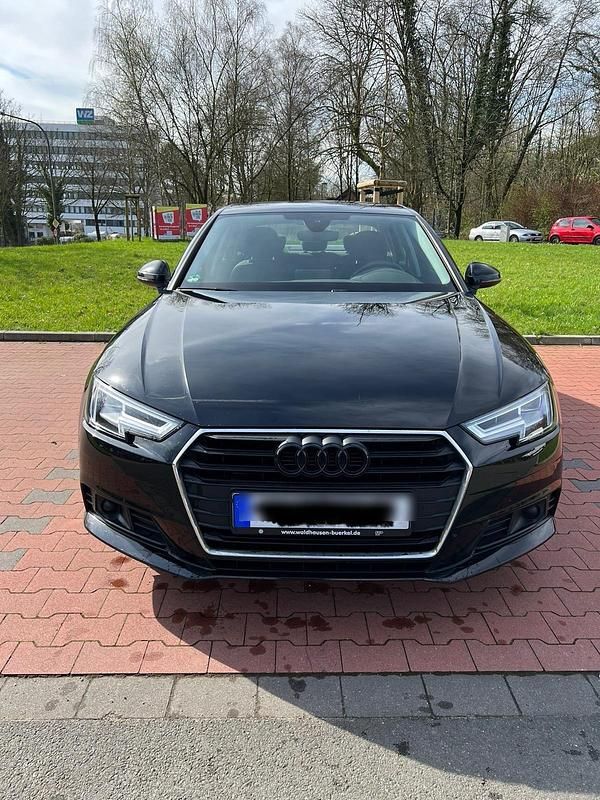 Schwarz Gebraucht 2017 Audi A4 Limousine | 17.999 € (Guter Preis) - Bild 1/4