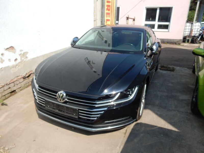 Schwarz Gebraucht 2018 VW Arteon Elegance Limousine | 18.999 € (Guter Preis) - Bild 1/4