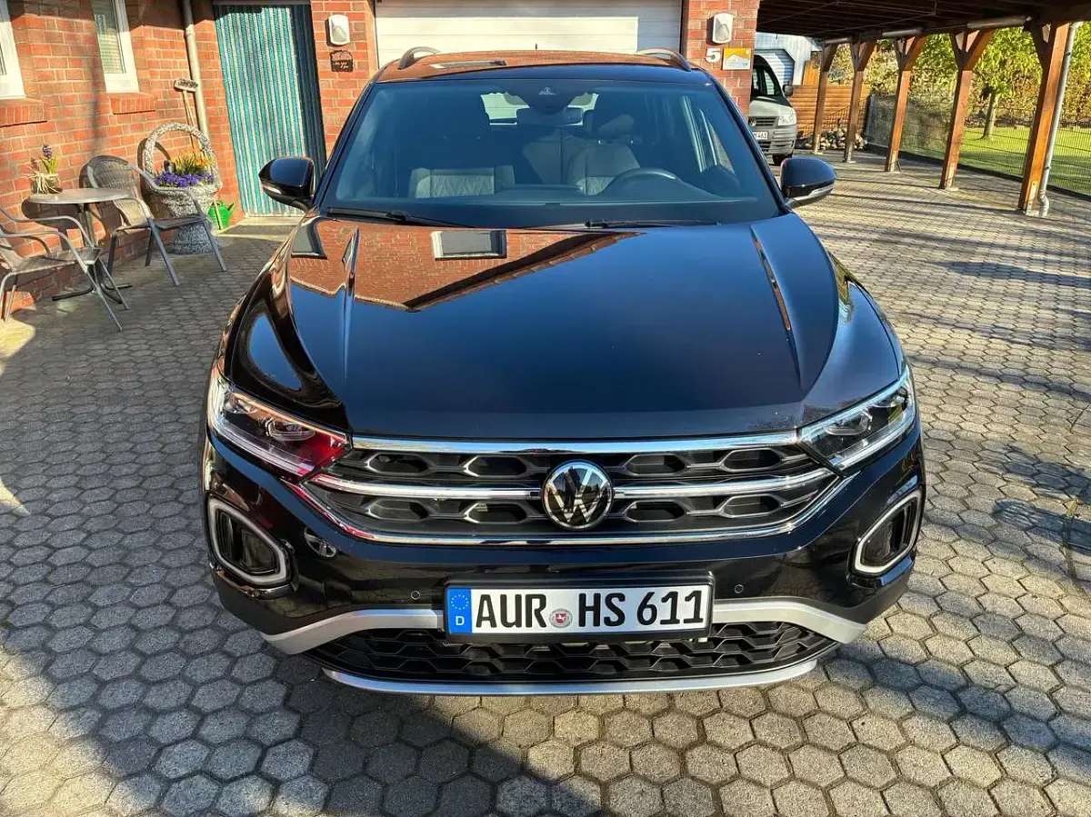 Gebraucht VW T-Roc Move 150 PS (110 kW) 2024 Schwarz SUV