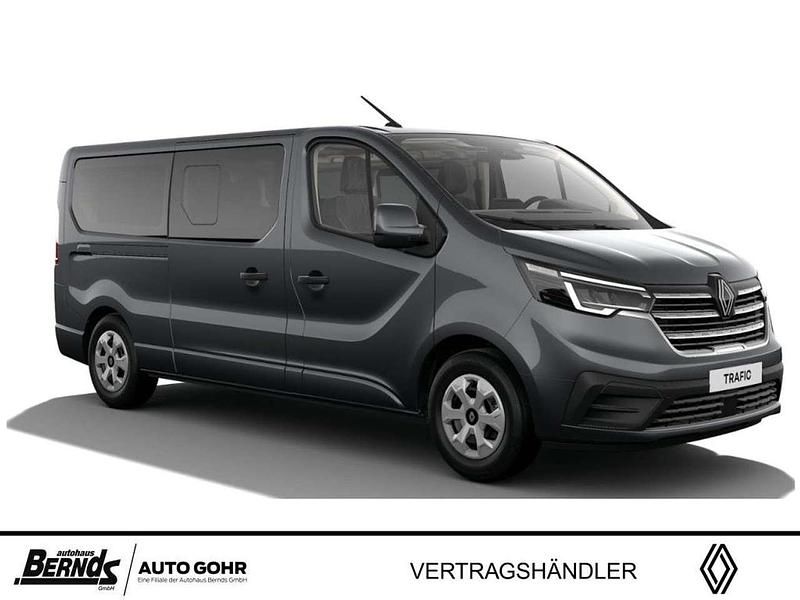 Neu Renault Trafic Evolution 150 PS (110 kW) 2026 Kometengrau metallic Van / Kleinbus