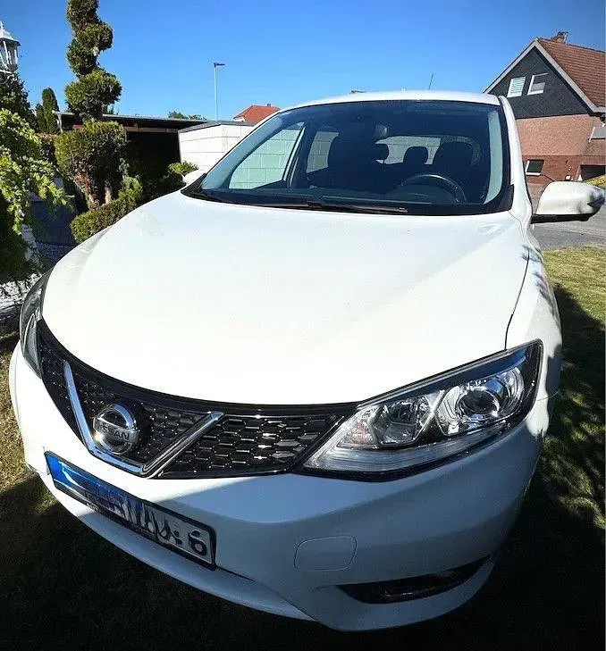 Gebraucht Nissan Pulsar Tekna 116 PS (85 kW) 2016 Weiß Kleinwagen