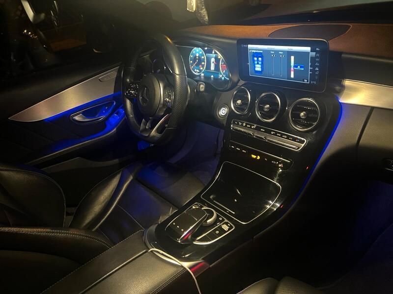 Schwarz Gebraucht 2018 Mercedes C220 AMG line Kombi | 23.477 € (Etwas zu teuer) - Bild 1/4