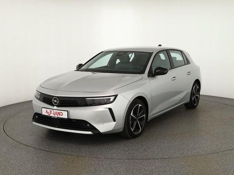 Grau Gebraucht 2024 Opel Astra Limousine | 17.890 € (Superpreis) - Bild 1/4
