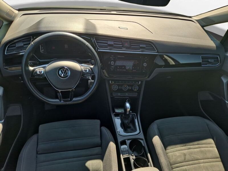 Gebraucht VW Touran Highline 150 PS (110 kW) 2021 Blau Van / Kleinbus