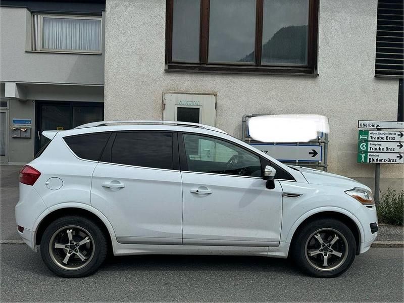 Weiß Gebraucht 2011 Ford Kuga S SUV | 5.700 € (Guter Preis) - Bild 1/4