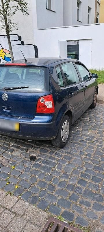 Second-hand VW Polo 54 CP (39 kW) 2003 Albastru Berlinǎ