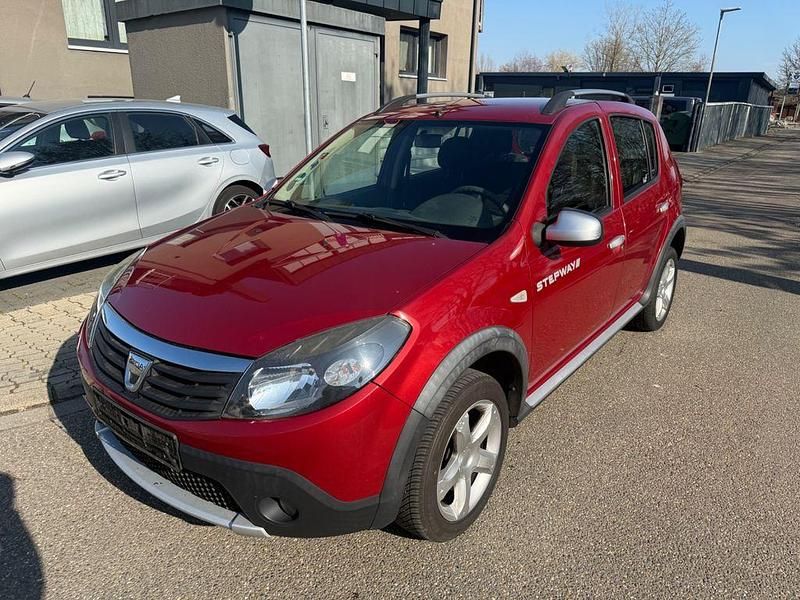 Gebraucht Dacia Sandero Stepway 88 PS (64 kW) 2012 Rot SUV