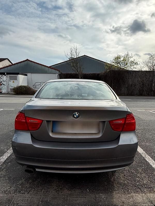 Usata BMW 320 184 CV (135 kW) 2011 Grigio Berlina