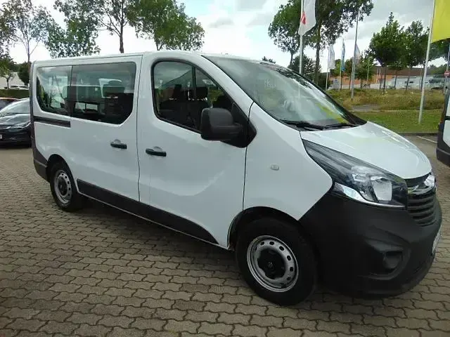 Gebraucht Opel Vivaro 125 PS (91 kW) 2017 Weiß Van / Kleinbus