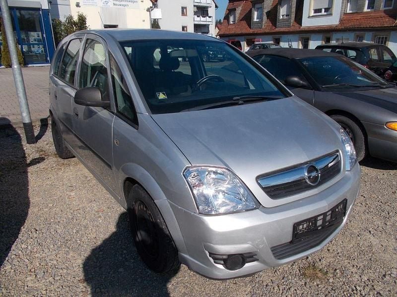 Gebraucht Opel Meriva Selection 90 PS (66 kW) 2009 Silber Van / Kleinbus
