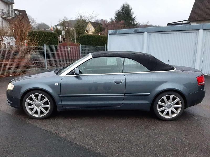 Occasion Audi A4 Cabriolet 232 ch (170 kW) 2006 Gris Cabriolet