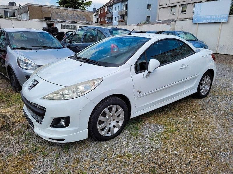 Weiß Gebraucht 2010 Peugeot 207 CC Platinum Cabrio | 1.999 € (Guter Preis) - Bild 1/4