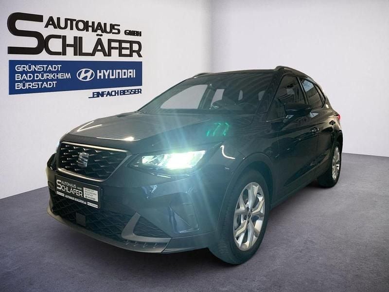 Grau Gebraucht 2024 Seat Arona FR SUV | 17.980 € (Guter Preis) - Bild 1/4