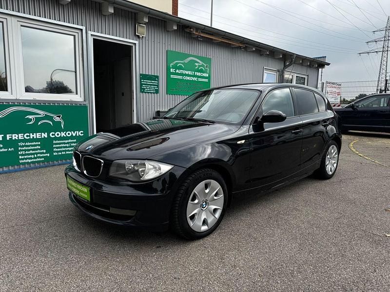 Schwarz Gebraucht 2009 BMW 116 Sport Line Kleinwagen | 4.490 € (Fairer Preis) - Bild 1/4