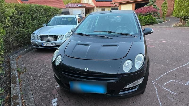 Schwarz Gebraucht 2004 Smart ForFour Kleinwagen | 1.500 € - Bild 1/4