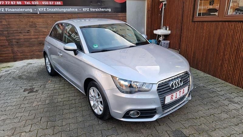 Gebraucht Audi A1 Sportback Attraction 86 PS (63 kW) 2014 Grau Kleinwagen