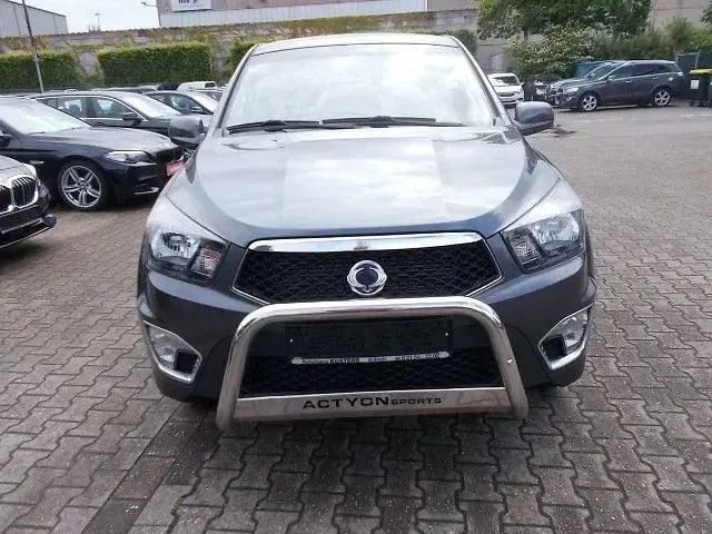 Gebraucht SsangYong Actyon 155 PS (114 kW) 2016 Grau Pickup