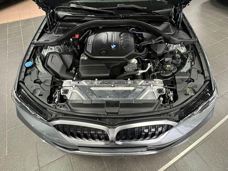 Gebraucht BMW 318 Sport Line 150 PS (110 kW) 2022 Skyscraper grau Kombi