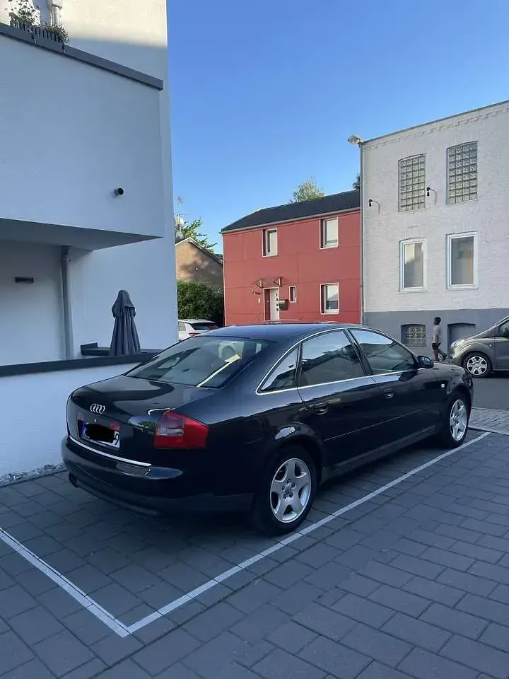 Gebraucht Audi A6 150 PS (110 kW) 2002 Schwarz Kombi