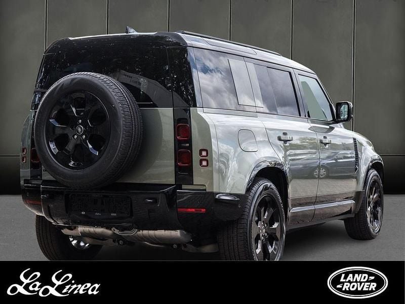 Gebraucht Land Rover Defender SE Dynamic 200 PS (147 kW) 2025 Grün SUV