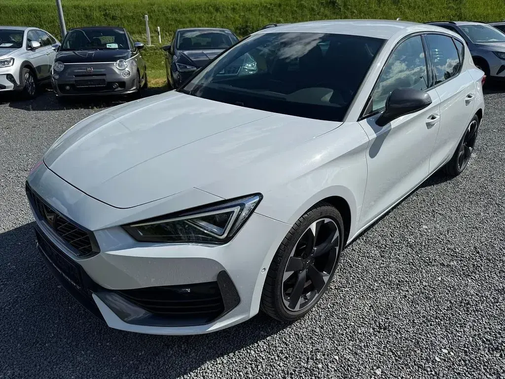 Używany Cupra Leon 150 KM (110 kW) 2022 Biały Sedan/Limuzyna