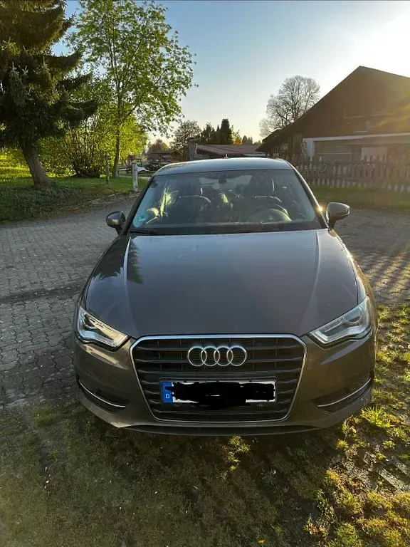 Gebraucht Audi A3 Attraction 150 PS (110 kW) 2012 Grau Kleinwagen