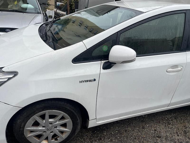 Gebraucht Toyota Prius Plus 2022 Weiß Kleinwagen