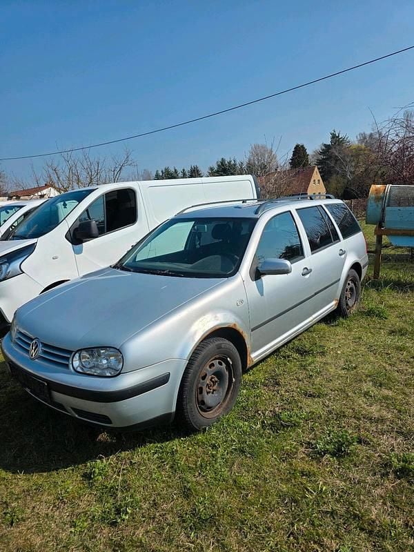 Gebraucht VW Golf IV 131 PS (96 kW) 2003 Silber Kombi