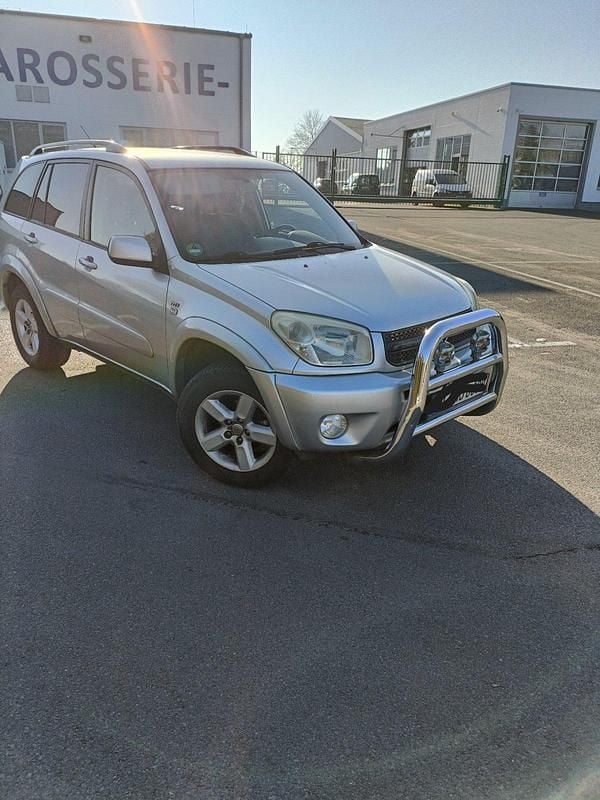 Gebraucht Toyota RAV4 150 PS (110 kW) 2005 Silber SUV