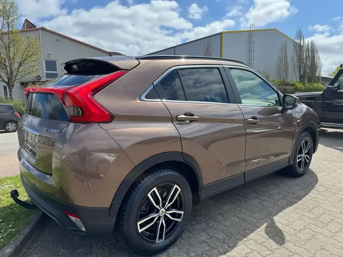 Gebraucht Mitsubishi Eclipse Cross Diamant Edition 163 PS (119 kW) 2018 Braun SUV