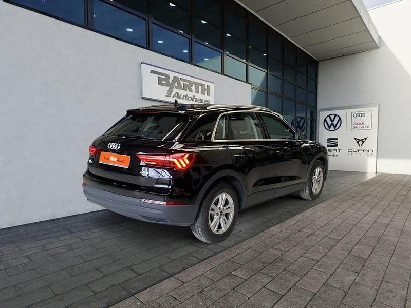Gebraucht Audi Q3 Ambiente 150 PS (110 kW) 2022 Mythosschwarz SUV