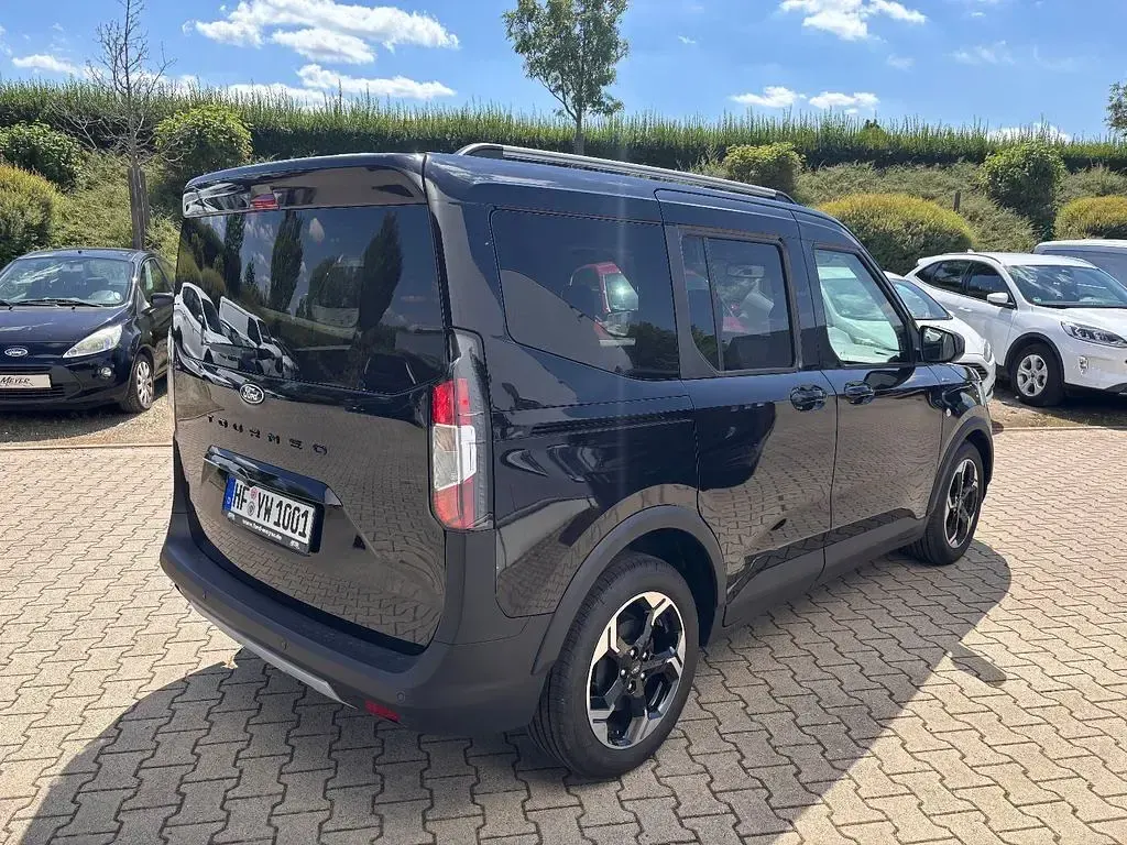 Gebraucht Ford Tourneo Courier Active 125 PS (91 kW) 2026 Schwarz Van / Kleinbus
