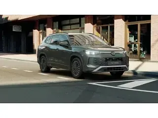 Usado VW Tayron Life 193 CV (141 kW) 2025 Verde SUV