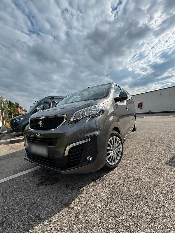 Andere farben Gebraucht 2018 Peugeot Expert Van | 20.500 € (Teuer) - Bild 1/4
