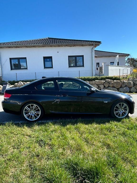 Gebraucht BMW 320 Performance 177 PS (130 kW) 2009 Schwarz Coupé
