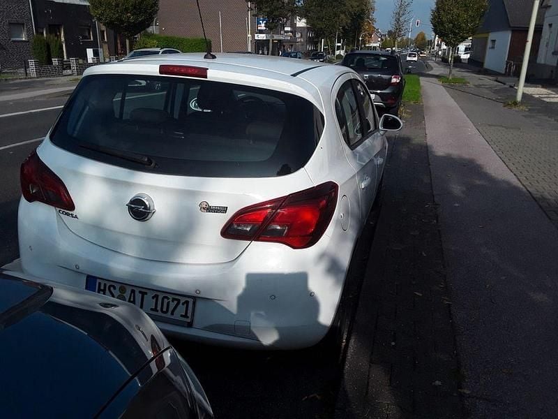 Weiß Gebraucht 2016 Opel Corsa Edition Limousine | 5.500 € (Guter Preis) - Bild 1/3