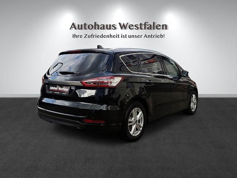 Gebraucht Ford S-MAX Titanium 150 PS (110 kW) 2020 Schwarz Van / Kleinbus