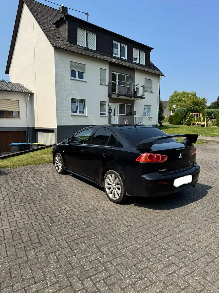 Gebraucht Mitsubishi Lancer 140 PS (102 kW) 2008 Schwarz Limousine