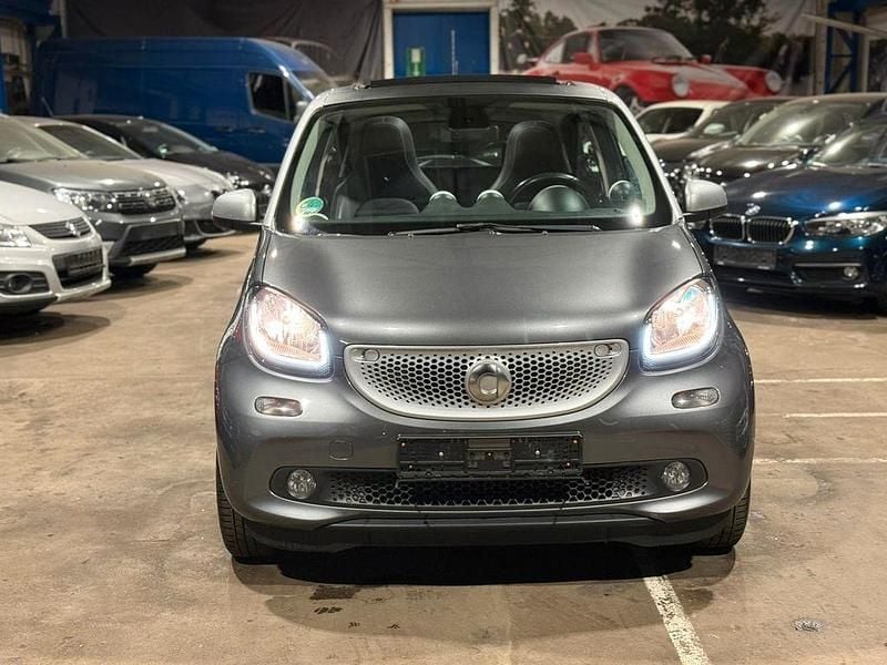 Usata Smart ForFour Basis 71 CV (52 kW) 2014 Argento Utilitaria