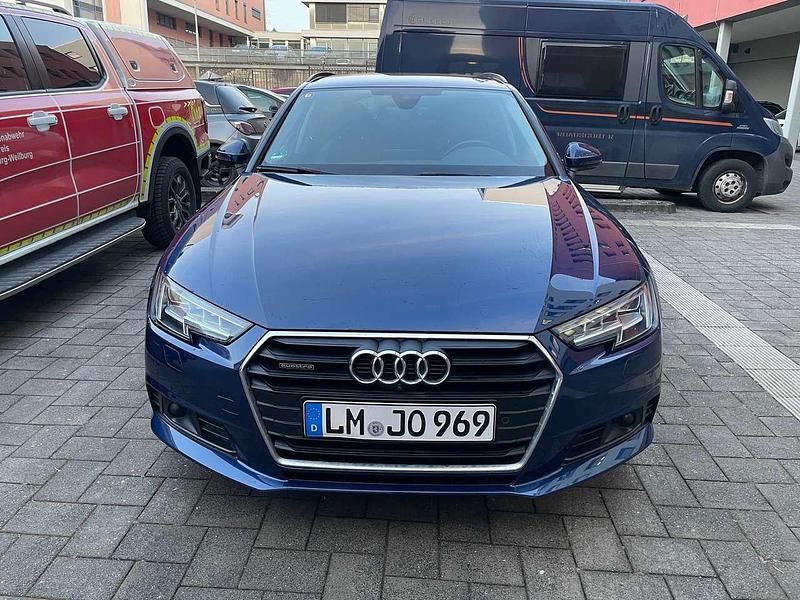 Gebraucht Audi A4 190 PS (139 kW) 2017 Blau Kombi