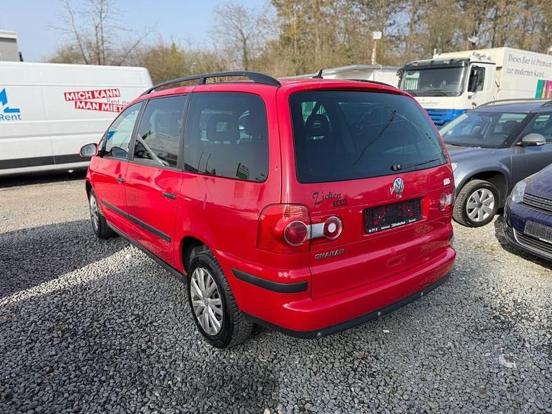 Gebraucht VW Sharan Trendline 116 PS (85 kW) 2005 Rot Van / Kleinbus