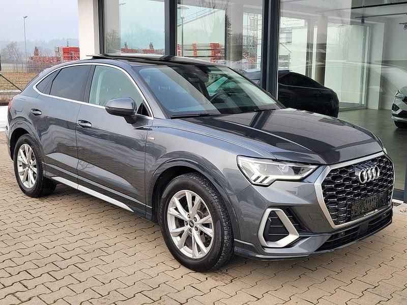 Gebraucht Audi Q3 Sportback Ambiente 150 PS (110 kW) 2021 Grau SUV
