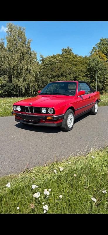 Gebraucht BMW 325 170 PS (125 kW) 1989 Rot Cabrio