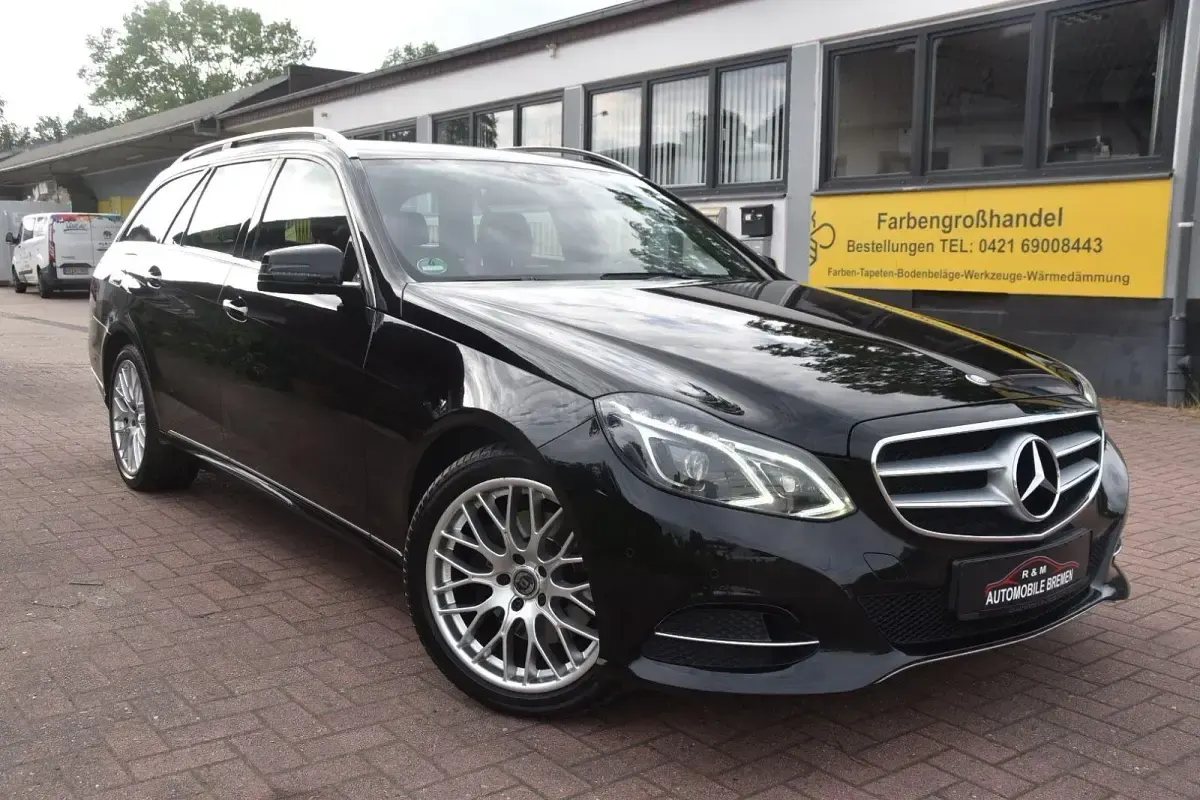 Gebraucht Mercedes E300 Avantgarde 231 PS (169 kW) 2013 Schwarz Kombi